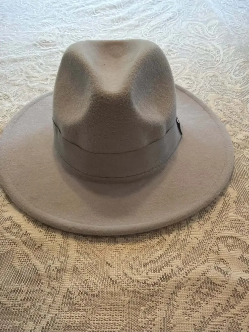 Light Gray Wide Brim Felt, Polyester  Fedora Hat Made In UK SMAL FLAWS IN PICS